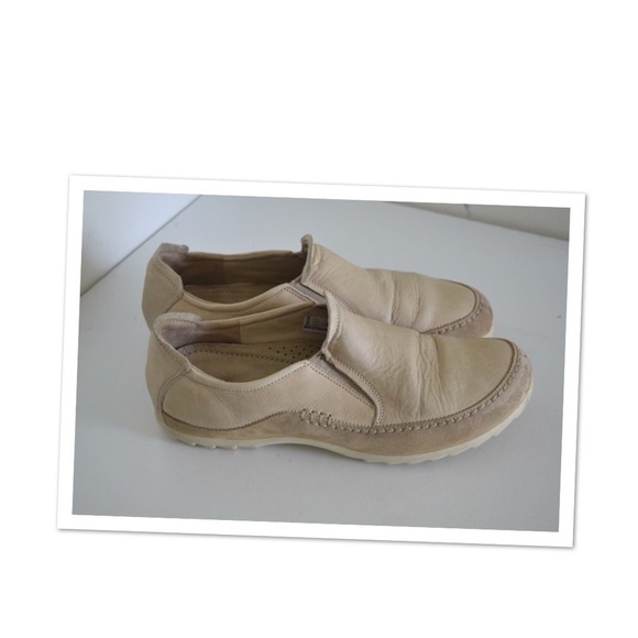 Ecco slip ons - Picture 6 of 8